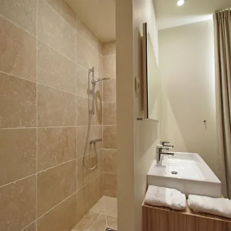 Sublime Flat With Terrace