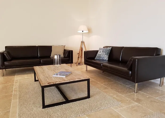 Apartment Tranquil In *